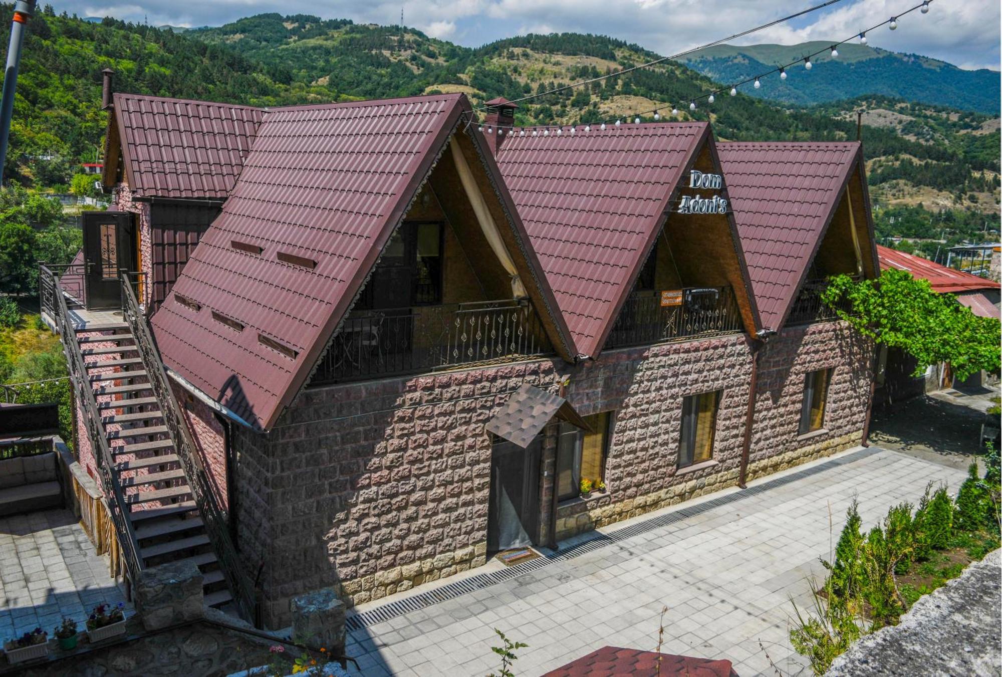 Hotel Dom Adonis Dilijan Exterior foto